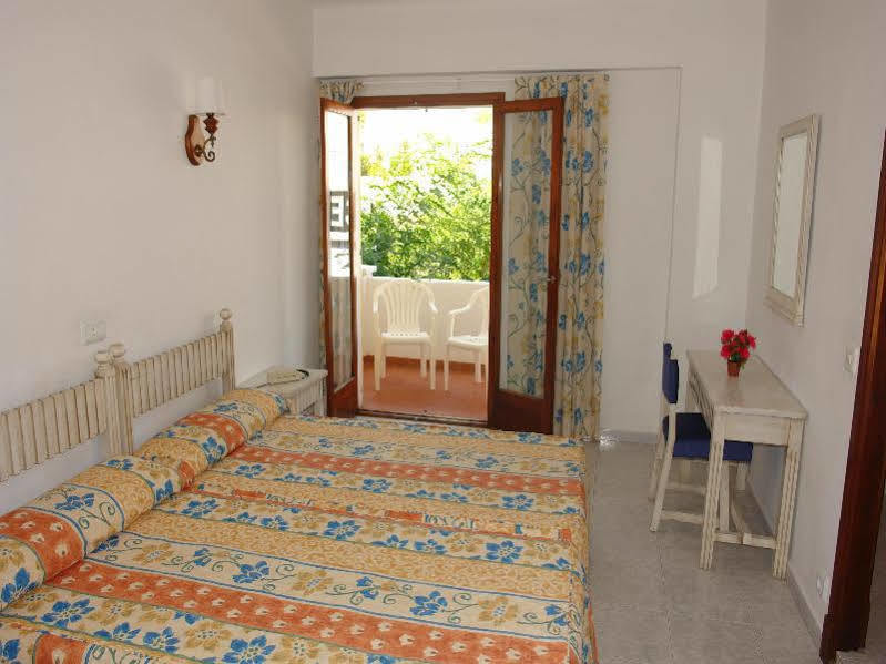 Hostal San Francisco Cala D´Or Buitenkant foto